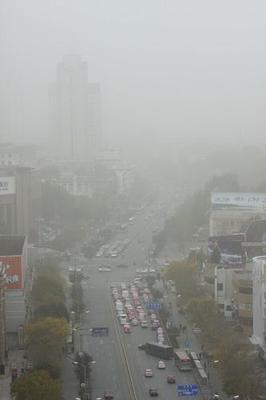 济南遭遇浮尘天气