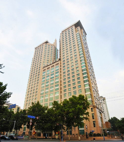 济南最高空中连廊方案亮相,高160多米连接220米超高层双子塔